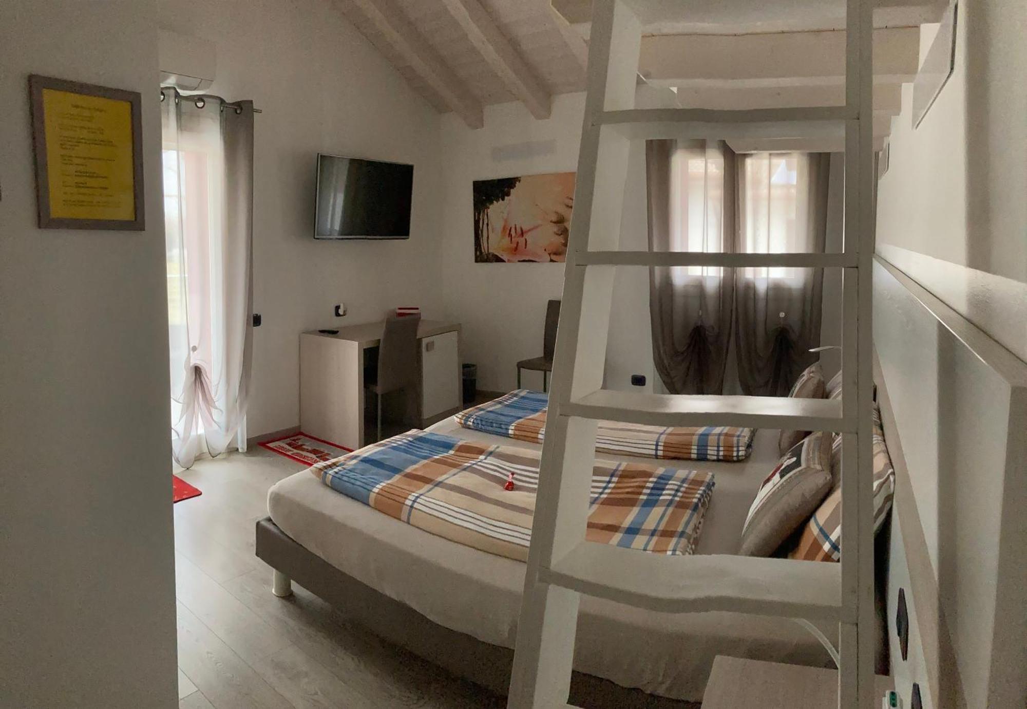 B&B Nuova Ostiglia Куинто-ди-Тревизо Экстерьер фото