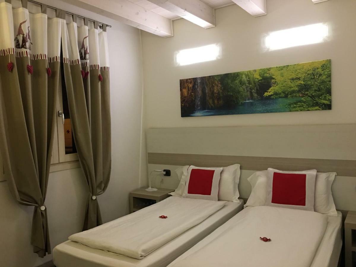 B&B Nuova Ostiglia Куинто-ди-Тревизо Экстерьер фото